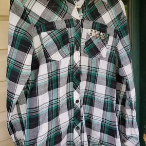 Womens medium sized fox racing shirt